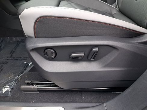 New 2026 Volkswagen Atlas Peak Edition AWD/4WD image 34