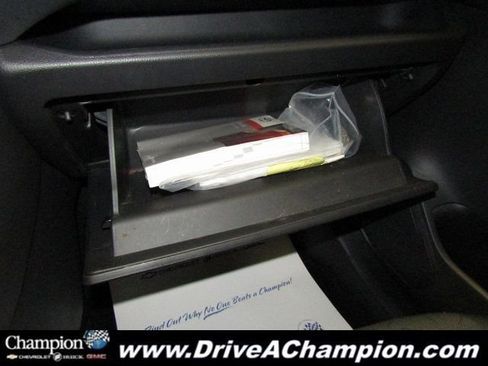 Used 2021 Toyota RAV4 XLE w/ Convenience Package image 38