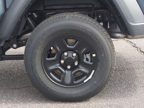 New 2026 Jeep Gladiator Sport image 26