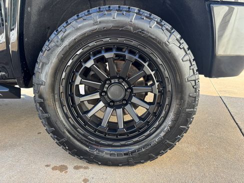 Used 2018 GMC Sierra 1500 SLT image 36