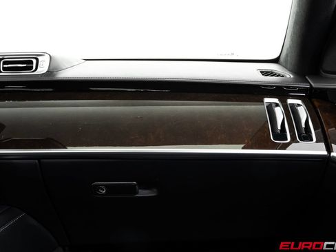 Used 2024 Mercedes-Benz S 580e 4MATIC Sedan image 30
