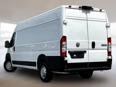 Used 2023 RAM ProMaster 3500 w/ Driver Convenience Group FWD image 4
