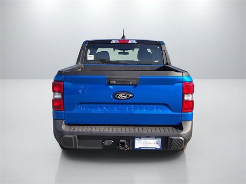 New 2025 Ford Maverick Lariat w/ Black Appearance Package image 5