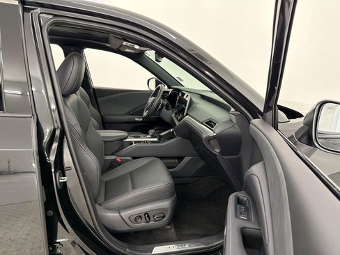 Certified 2026 Lexus TX 350 AWD w/ Technology Package image 25