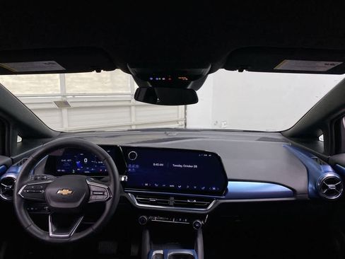 Used 2025 Chevrolet Equinox EV LT w/ Convenience Package image 13