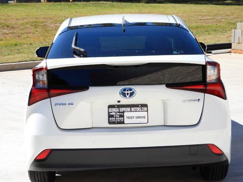 Used 2019 Toyota Prius L Eco image 14
