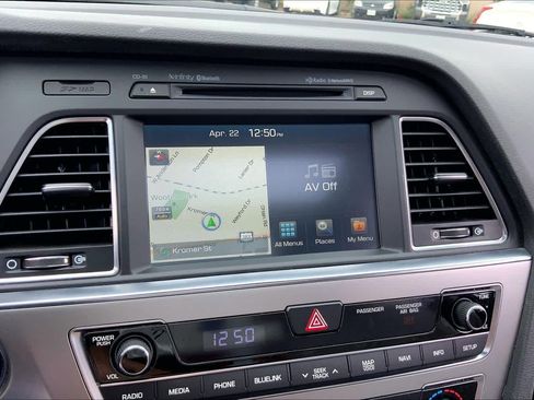 Used 2017 Hyundai Sonata Limited w/ Ultimate Package 04 FWD image 31