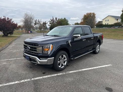 Used 2022 Ford F150 Lariat w/ Max Trailer Tow Package image 4