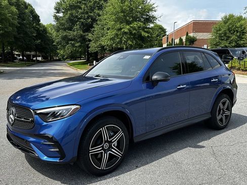 Certified 2025 Mercedes-Benz GLC 300 image 4