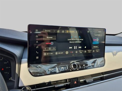 New 2025 Mitsubishi Outlander SEL image 16