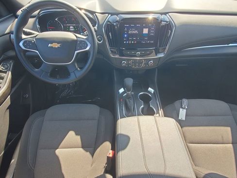 Used 2023 Chevrolet Traverse LT AWD/4WD image 16