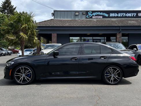 Used 2021 BMW 330i Sedan w/ M Sport Package RWD image 3