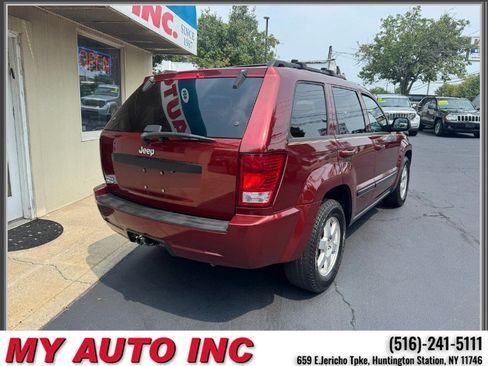 Used 2009 Jeep Grand Cherokee Laredo AWD/4WD image 4