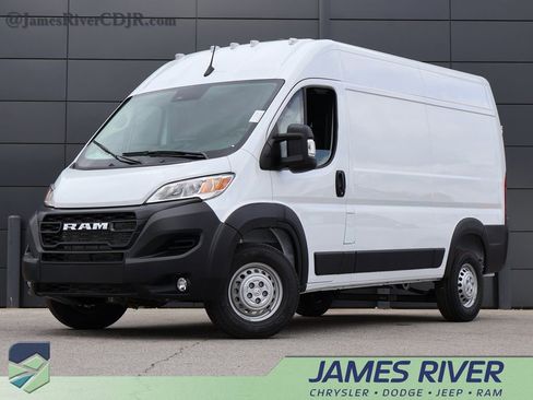 New 2026 RAM ProMaster 2500 w/ Premium Convenience Group image 1