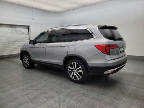 Used 2016 Honda Pilot Touring image 3