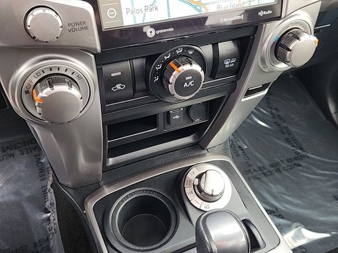 Used 2020 Toyota 4Runner SR5 Premium image 16