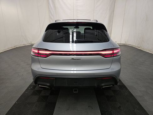 Used 2023 Porsche Macan w/ Premium Package Plus AWD/4WD image 7