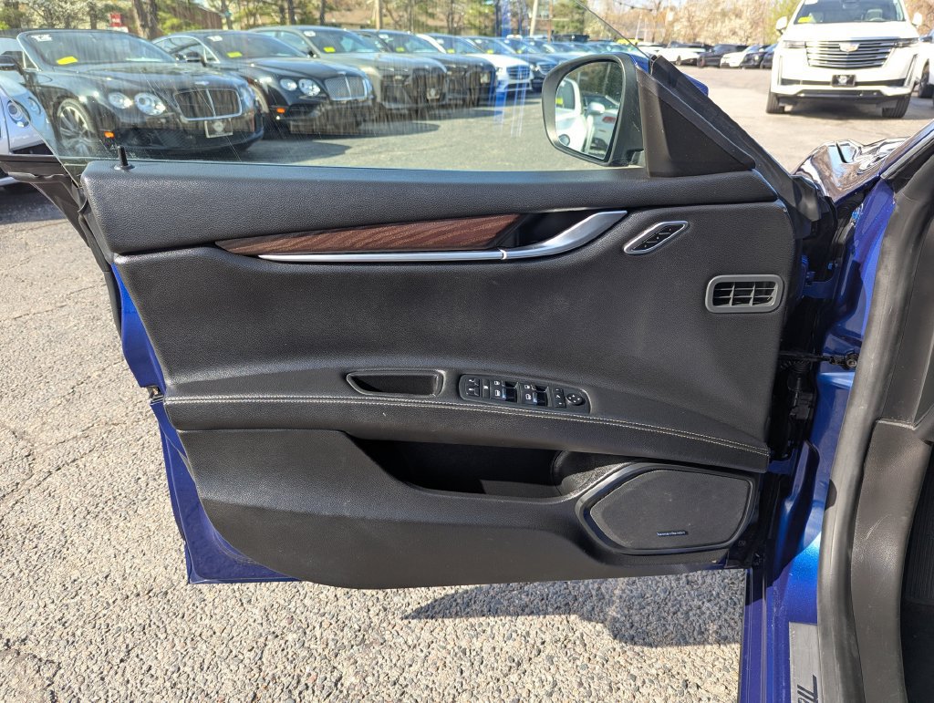 Used 2019 Maserati Ghibli S Q4 AWD/4WD image 12