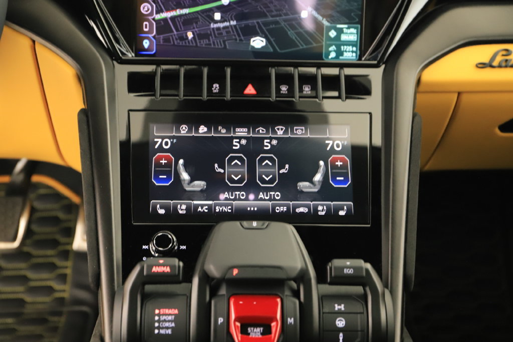 Used 2024 Lamborghini Urus S AWD/4WD image 21