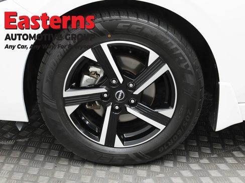 Used 2024 Nissan Sentra SV image 29