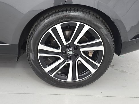 Certified 2023 Land Rover Range Rover SE image 34