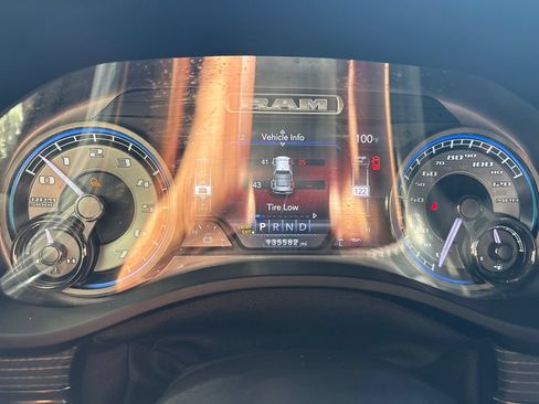 Used 2019 RAM 1500 Limited AWD/4WD image 5