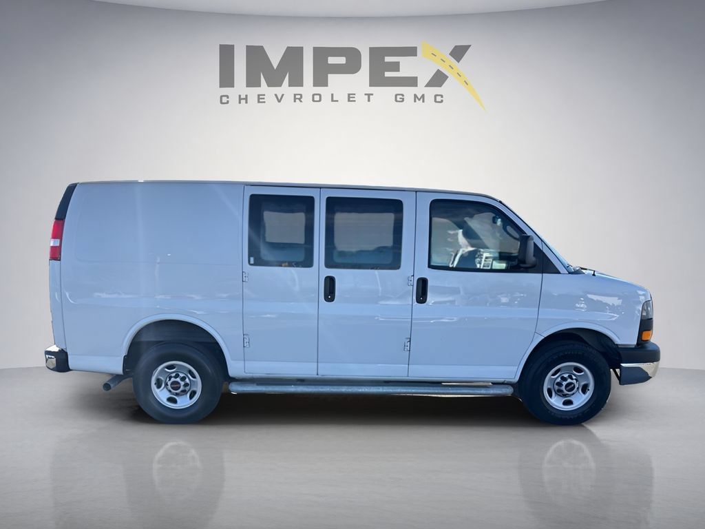 Used 2022 GMC Savana 2500 w/ Driver Convenience Package RWD image 6