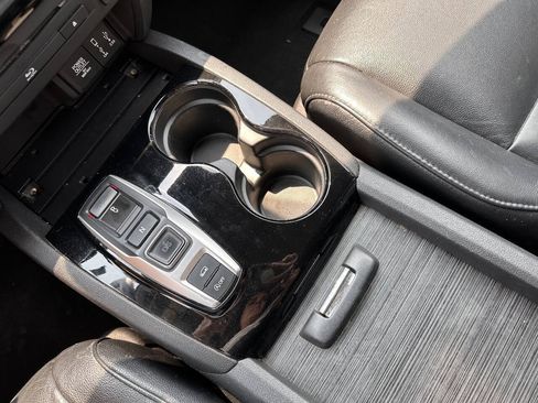 Used 2017 Honda Pilot Touring image 20