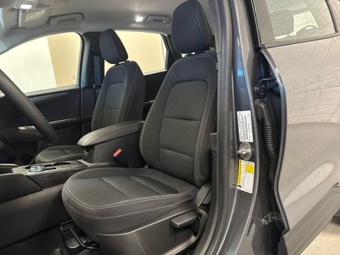 Used 2023 Ford Escape AWD image 4