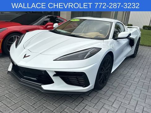 Used 2023 Chevrolet Corvette Stingray Premium Cpe w/ Z51 Performance Package RWD image 3