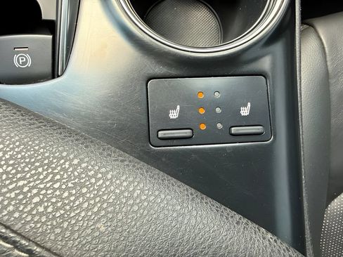 Used 2019 Toyota Camry XSE FWD image 23