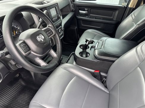 Used 2019 RAM 2500 Tradesman w/ Chrome Appearance Group image 10