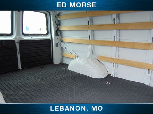 Used 2023 GMC Savana 2500 w/ Driver Convenience Package image 12