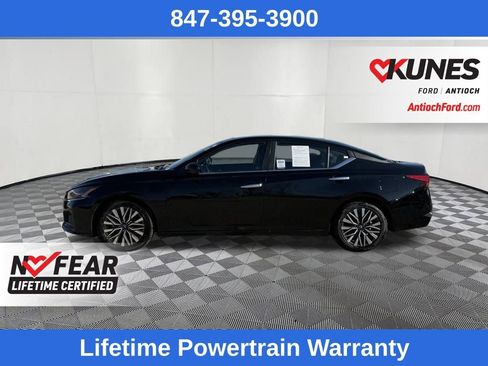 Used 2024 Nissan Altima 2.5 SV image 6