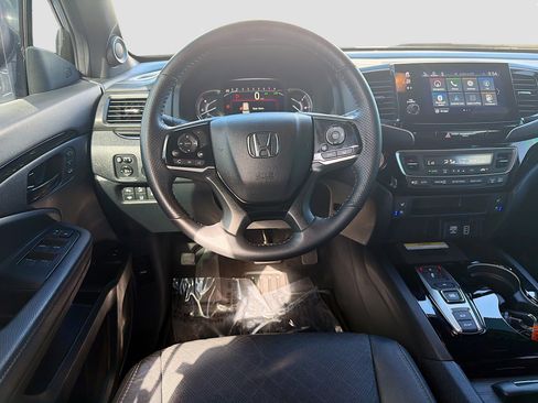 Used 2023 Honda Passport Elite image 18