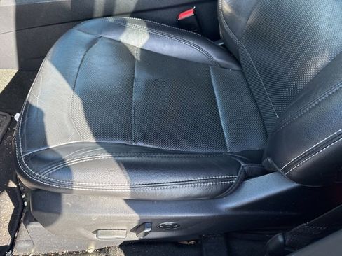 Used 2016 Ford Explorer Limited w/ Equipment Group 301A image 11