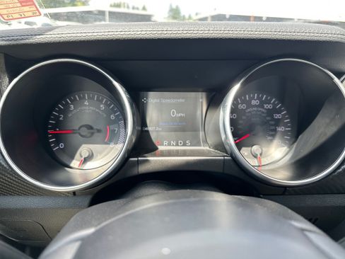 Used 2019 Ford Mustang Coupe RWD image 16