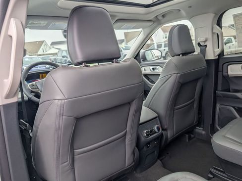 New 2026 Ford Explorer Active w/ Active Comfort Package AWD/4WD image 46