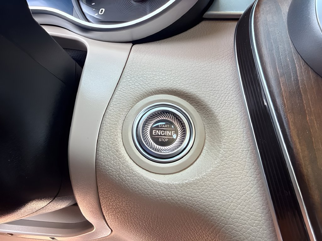 Used 2020 Mercedes-Benz GLC 300 4MATIC image 18