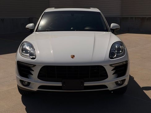 Used 2015 Porsche Macan S w/ Premium Package Plus AWD/4WD image 9