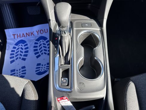 Used 2024 Chevrolet Equinox LT image 20