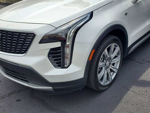 Used 2023 Cadillac XT4 Premium Luxury w/ Cold Weather Package AWD/4WD image 10