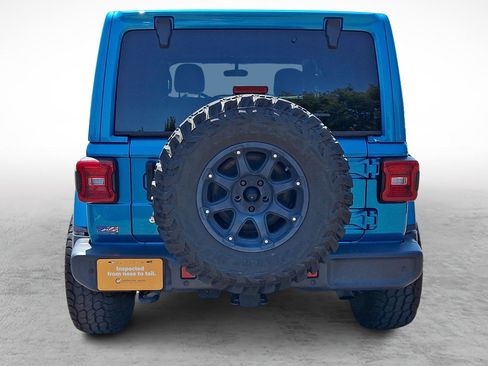 Used 2020 Jeep Wrangler Unlimited Sahara AWD/4WD image 4