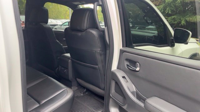 Used 2022 Nissan Frontier PRO-4X w/ Pro-4X Premium Package AWD/4WD image 12