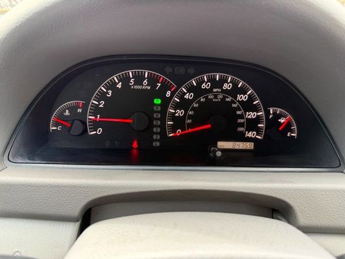 Used 2005 Toyota Camry image 21