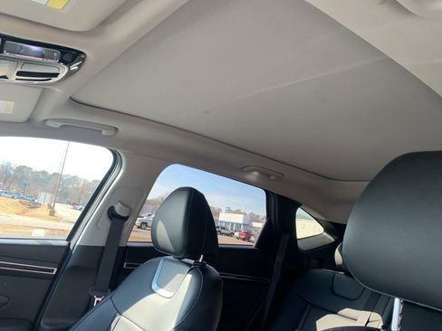 Used 2024 Hyundai Tucson Limited image 13