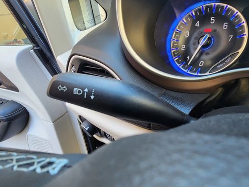 Used 2023 Chrysler Voyager LX FWD image 42
