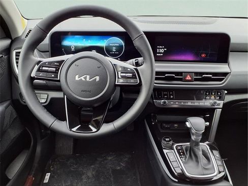New 2026 Kia Seltos EX image 5