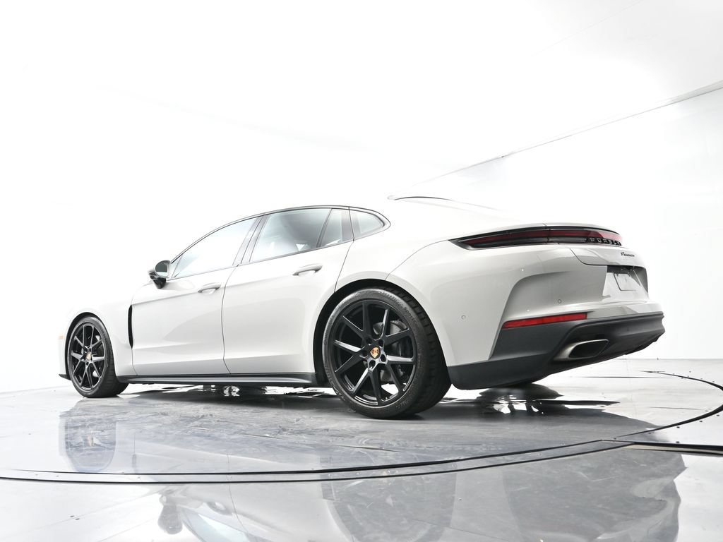 Certified 2025 Porsche Panamera RWD image 48
