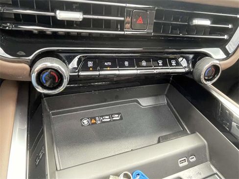 Certified 2025 Chevrolet Tahoe High Country image 21